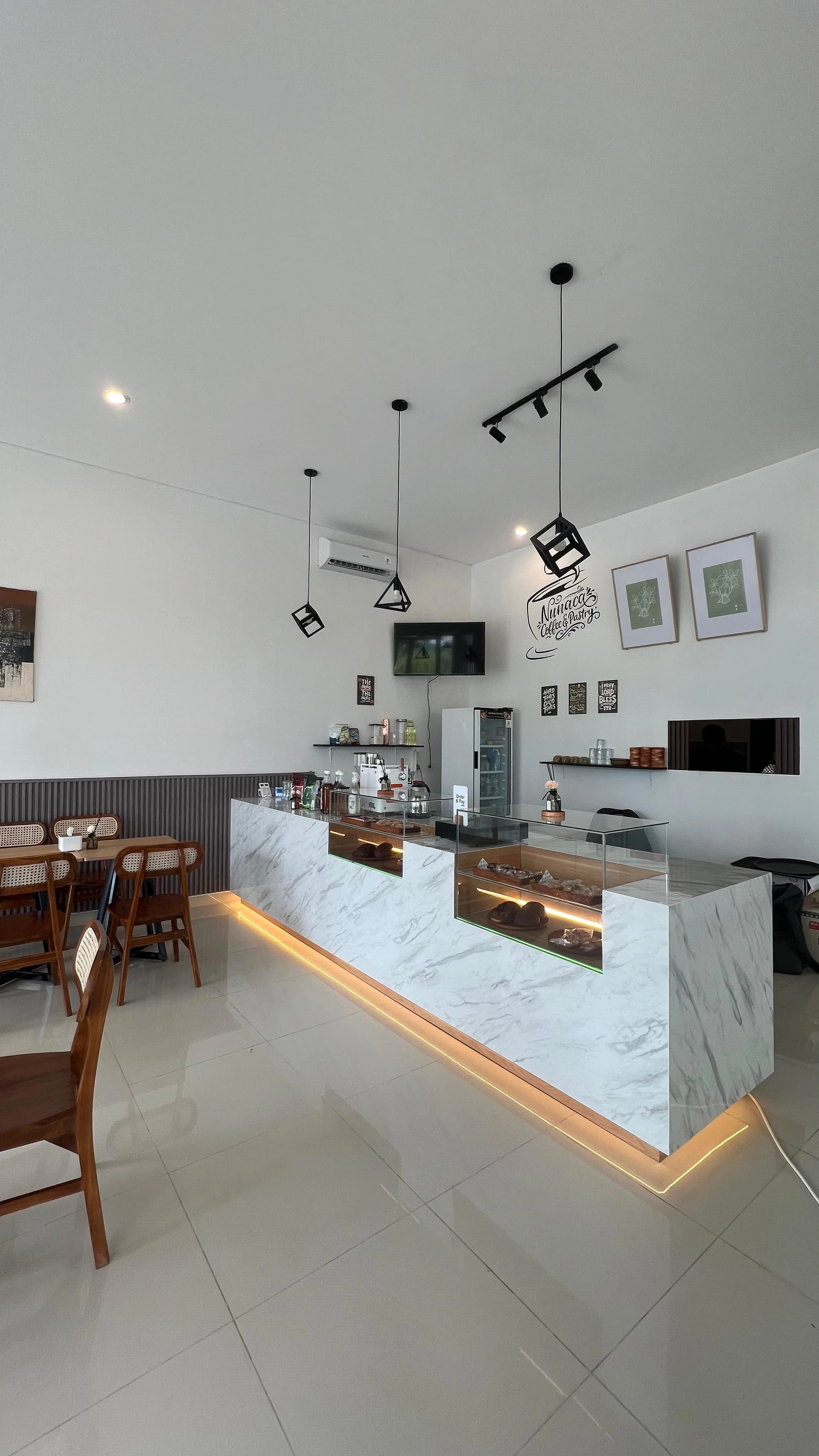 Nunaca Coffee and Pastry Gallery 6